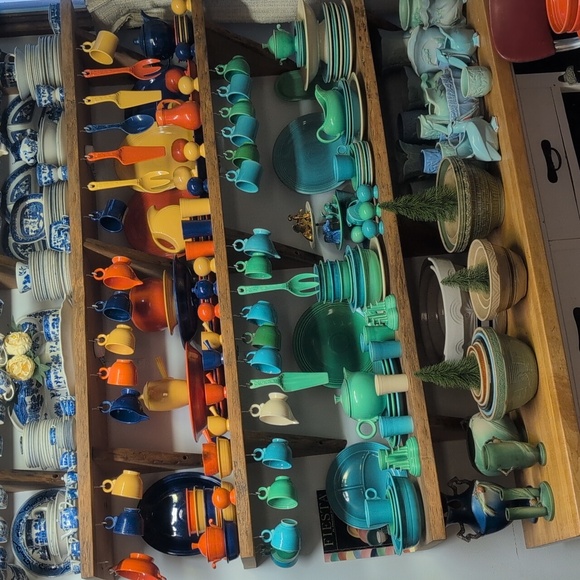 💛Pale Yellow Fiestaware Art Deco Style Large Tea pot💛 - Picture 9 of 9